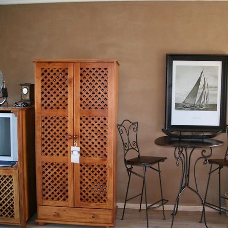 Indigo Moon Guesthouse Lichtenburg Екстер'єр фото