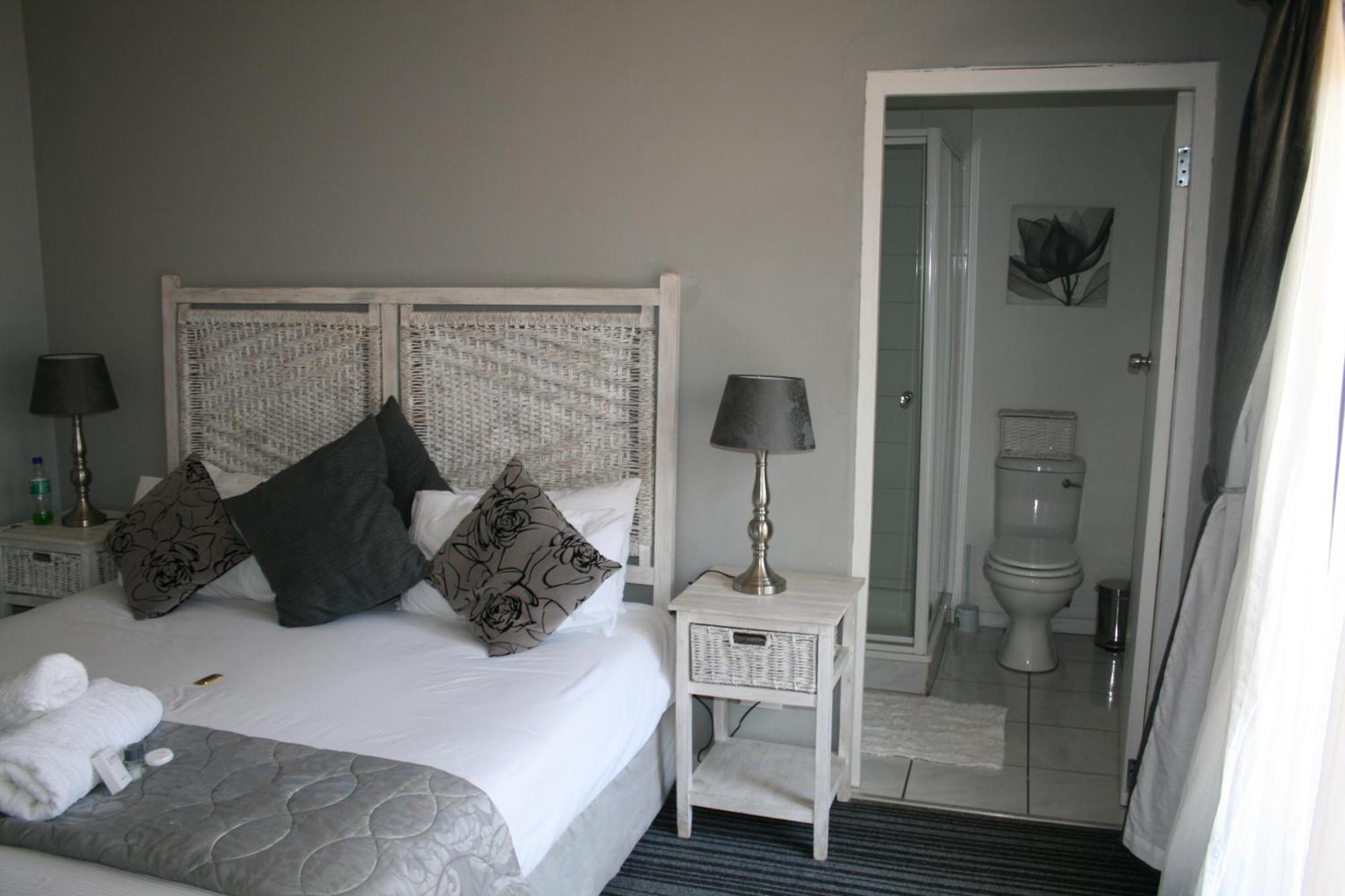 Indigo Moon Guesthouse Lichtenburg Номер фото