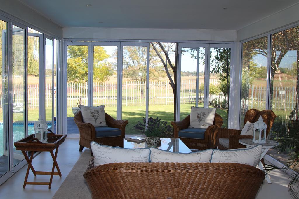 Indigo Moon Guesthouse Lichtenburg Екстер'єр фото