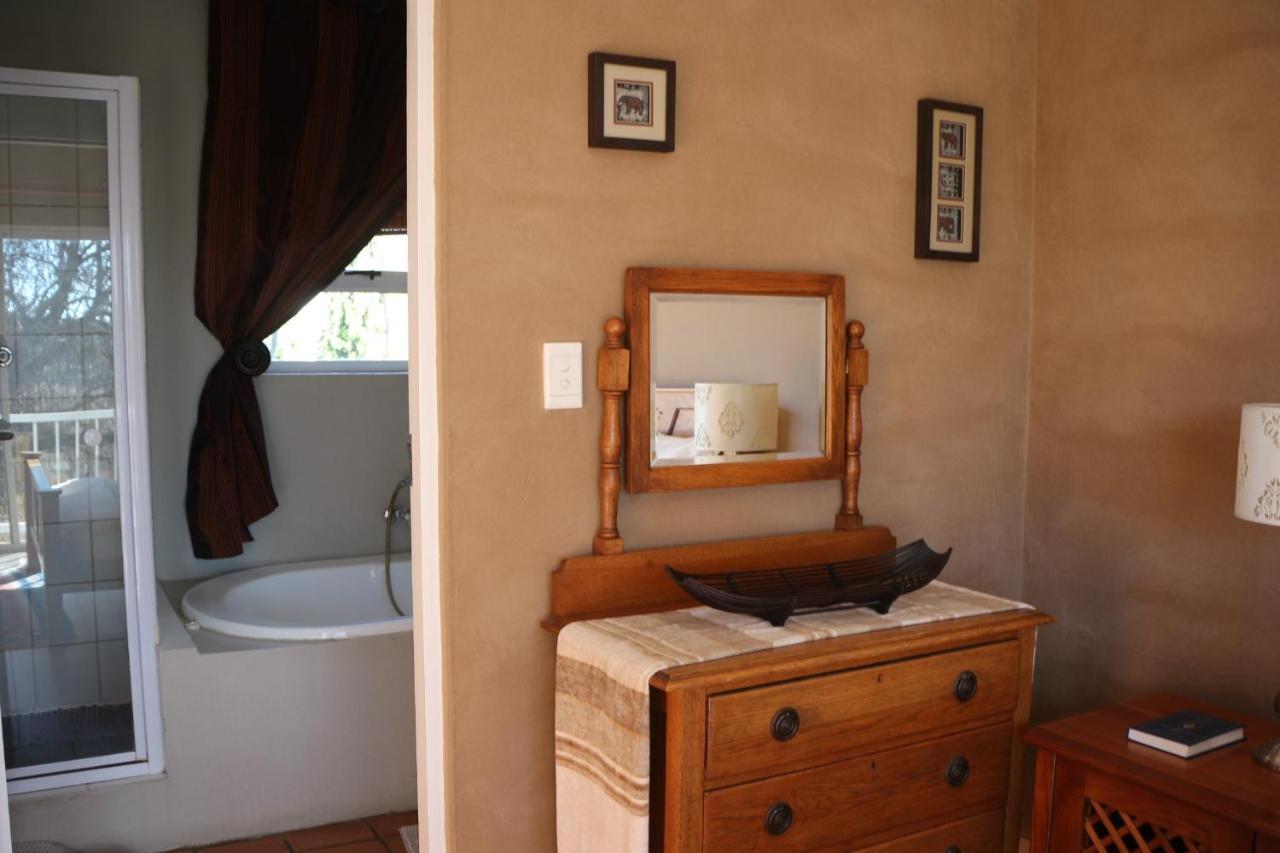 Indigo Moon Guesthouse Lichtenburg Екстер'єр фото