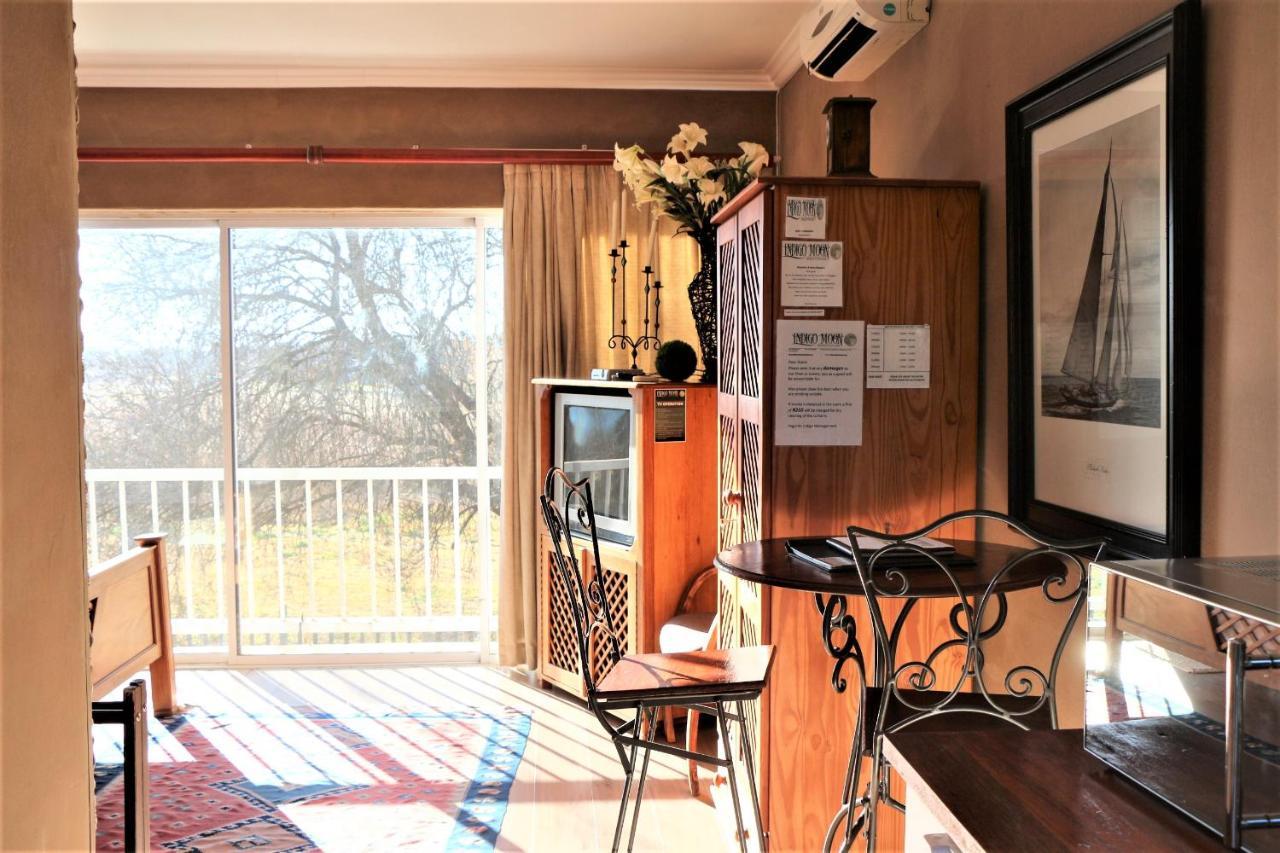 Indigo Moon Guesthouse Lichtenburg Екстер'єр фото
