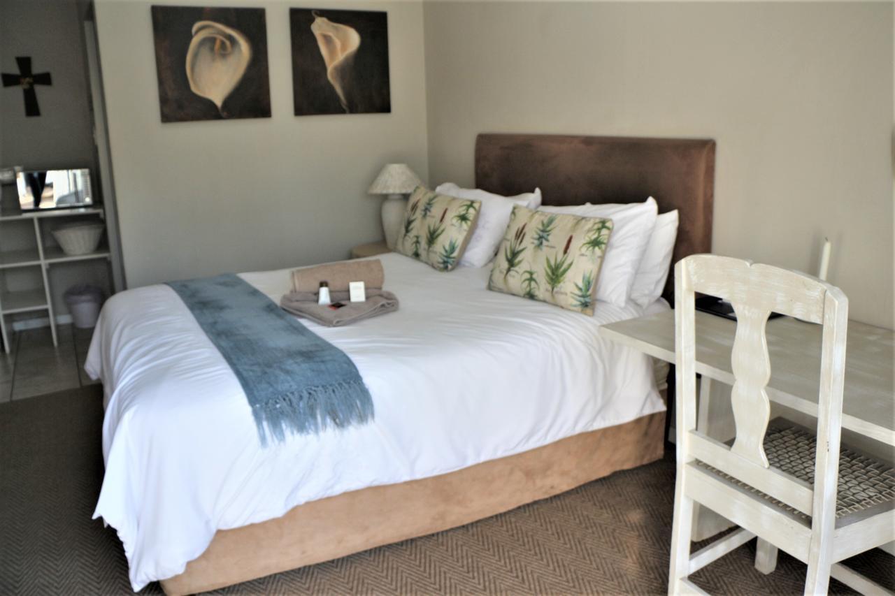 Indigo Moon Guesthouse Lichtenburg Екстер'єр фото